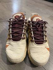 Taglia 7,5 - Nike Air Max Terrascape Plus bianco perla barbabietola scura