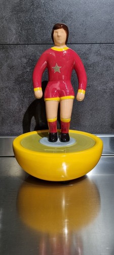 Statuina ceramica calcio - statuina,