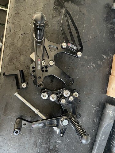 Pedane arretrate kawasaki - pedane,