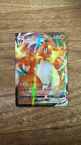 Pokémon charizard vmax - pokémon,