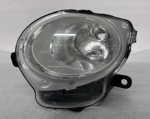 Faro anteriore luce - luce, diurna