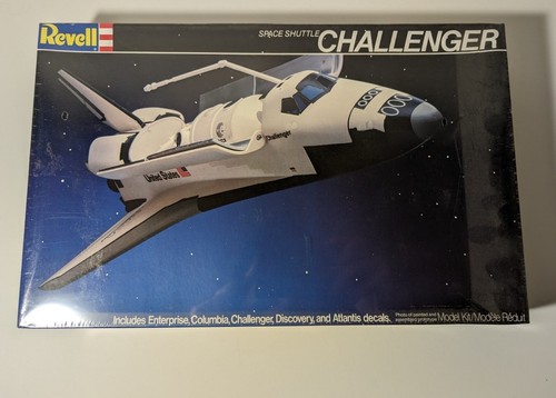 Revell space shuttle - space,