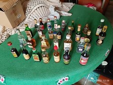29 bottigliette liquori mignon