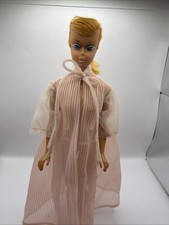 Vintage Barbie bionda vortice
