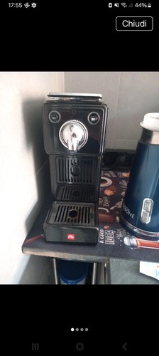 Macchina caffe illy nera - macchina,