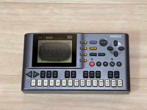 Yamaha qy22 midi music - midi,