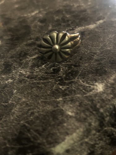Anello vintage cuori cromati