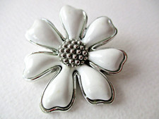 Coro spilla margherita metallo smaltato stile anni '60  stile Trifari Avon