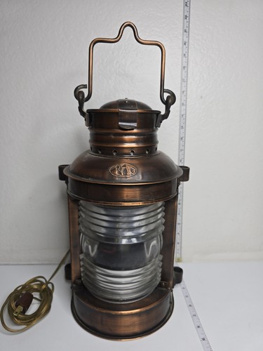 Lampada elettrica modificata