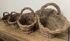 Cesti, cestini in vimini intrecciato con manico. Vintage. Antico.