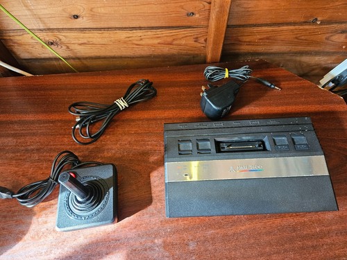 Pacchetto console atari 2600 - atari,
