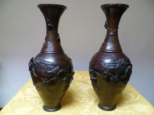 Coppia antichi vasi - di,