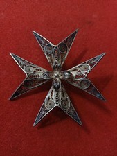 Vecchia spilla croce di Malta in filigrana d'argento - prima metà '900