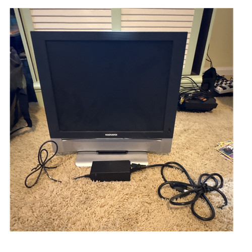 Magnavox 15in lcd - 15in,