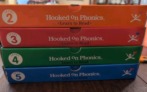 Hooked phonics level 3 4 - hooked,
