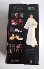 Sideshow Collectibles Hot Toys