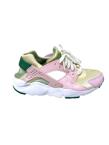 Nike huarache sneaker - nike,