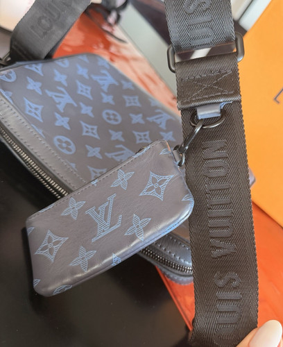 Louis vuitton monogram shadow - louis,