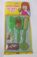 Sweet Cindy's Beauty Set Vintage Elmar