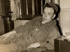 Foto d'epoca soldato solitario bello caldo lontano da casa ~ gay int