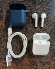 Apple AirPods 2a gen. + Custodia di Ricarica + Cover Silicone e Cavo USB OMAGGIO