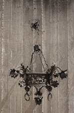 Lampadario in ferro rustico