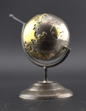 Raro mappamondo in miniatura