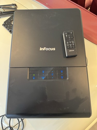 Vidéo projecteur infocus - projecteur,
