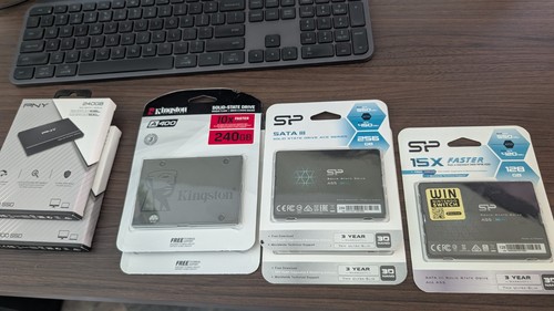 Confezione ssd sata - sata, nuova