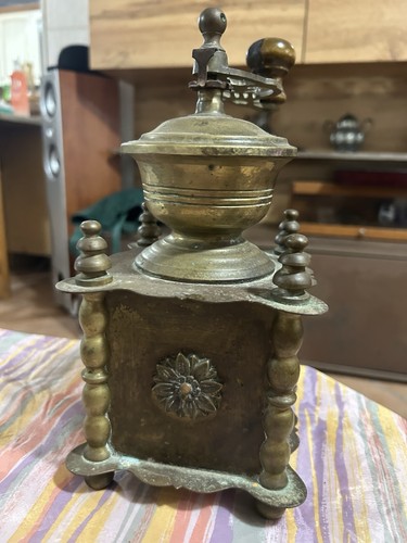 Macinino antico ottone - macinino,