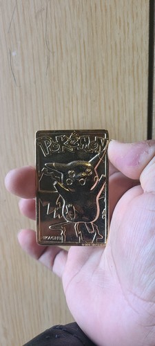 Scheda pikachu metal - metal, gold