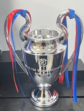 Trofeo Champions League Replica Trofeo Resina Altezza 33cm Con Nastri (Rosso e Blu)