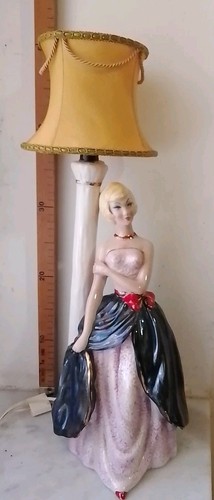 Vecchia statua lampada anni - statua,