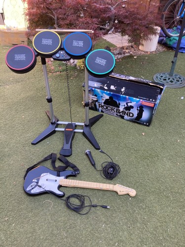 Xbox 360 rockband instrument - xbox,