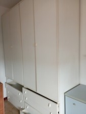 armadio e cassettiera in regalo