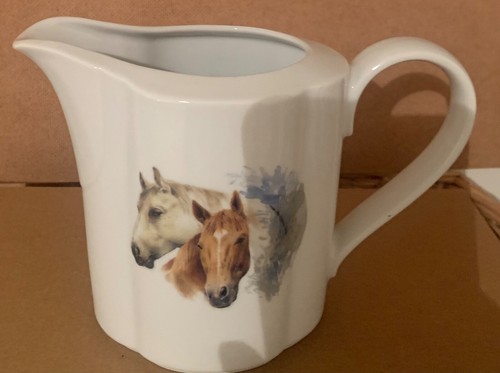 Brocca ceramica con disegno - in,