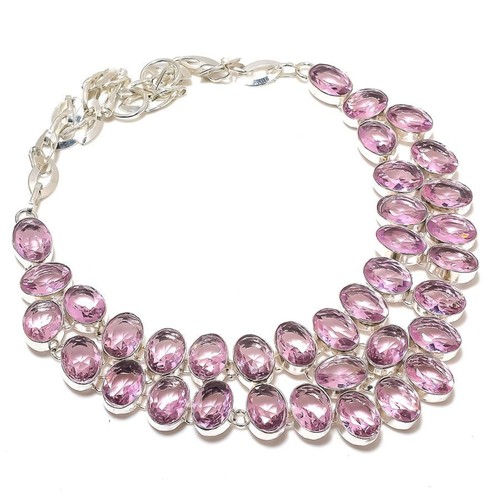 Collana con pietre preziose