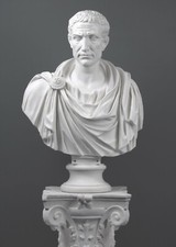 Giulio Cesare in toga scultura