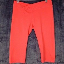 Leggings Fabletics donna grande corallo Capri cropped vita incrociata yoga palestra