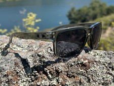 Occhiali Holbrook stile Oakley