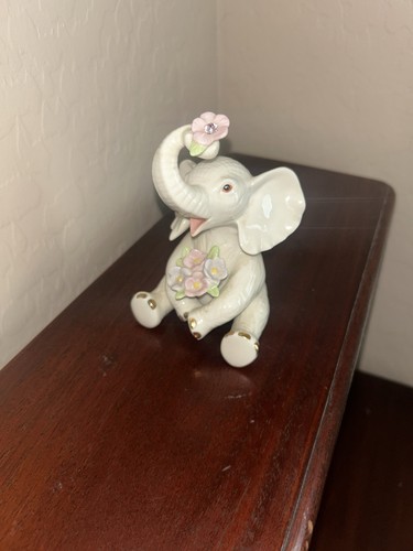 Figurina leños - figurina,