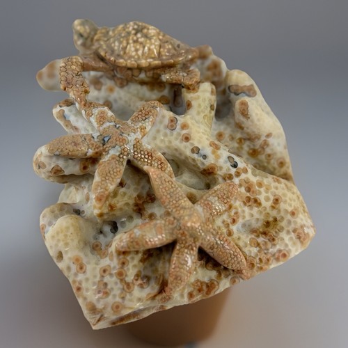 Scultura tartaruga corallo