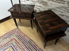 Coppia di rare lampade comodino in legno laccato francese abbinate anni 70