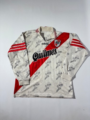River plate home - river,