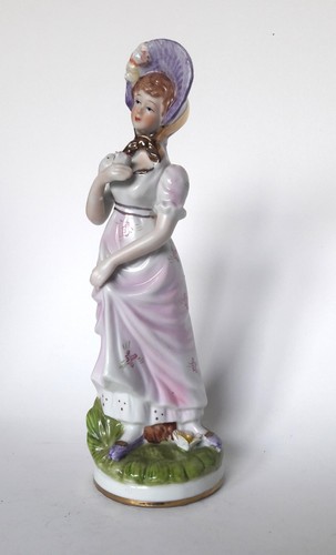 Statua porcellana ragazza