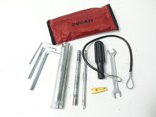 Attrezzo bordo ducati - di,