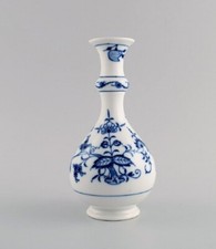 Antico vaso di cipolla blu Meissen in porcellana dipinta a mano. Inizio XX se...