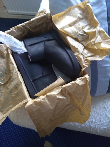 Stivali ugg mini - in, nera