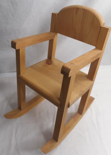 Bambola legno massello di - in,