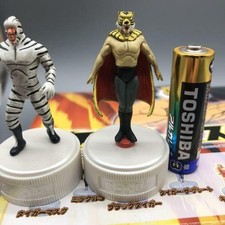 12 Figure Gasha Gashapon